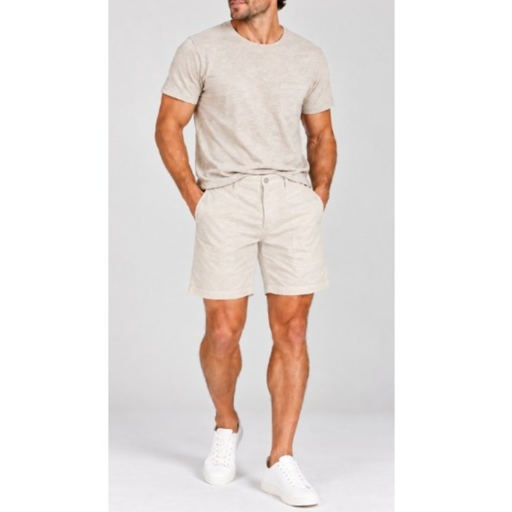 Vuori Men's Oatmeal Casual Outdoor Utility Cargo Pockets Shorts Size 33 NWT